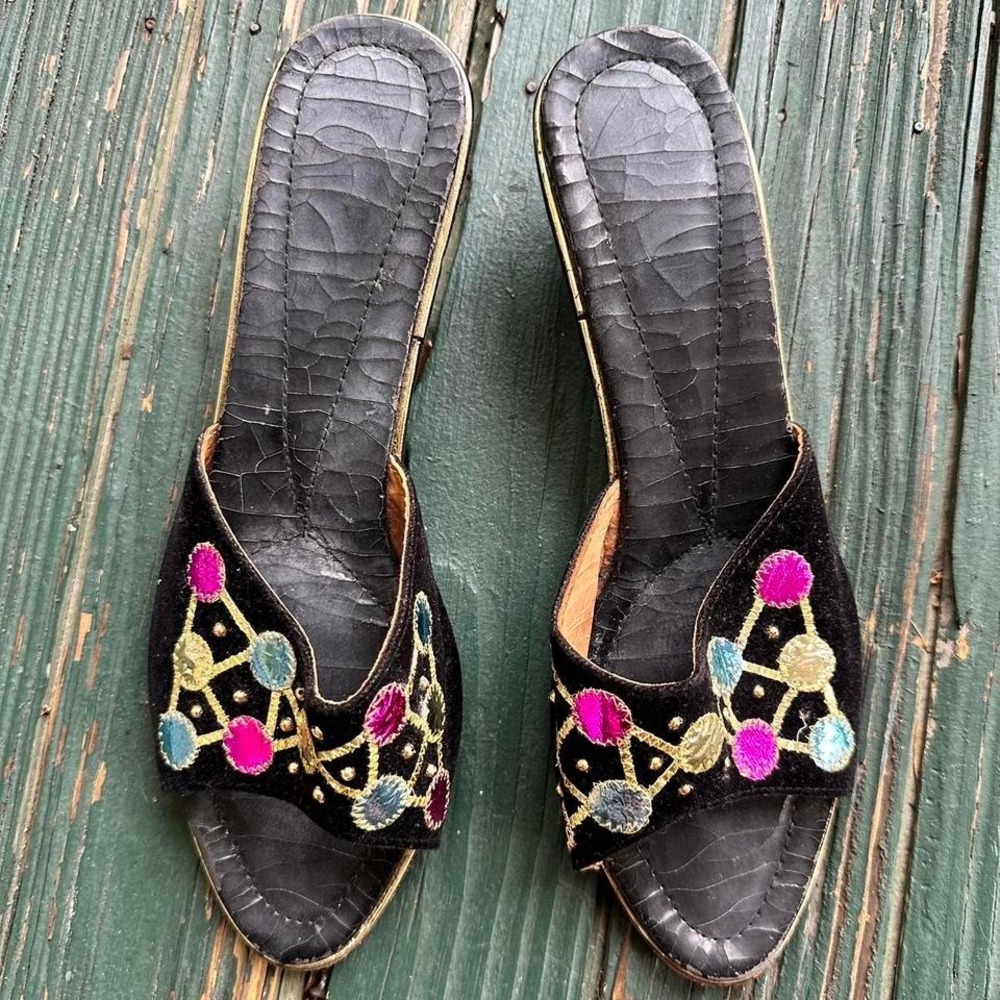 Vintage pumps black and sparkle
